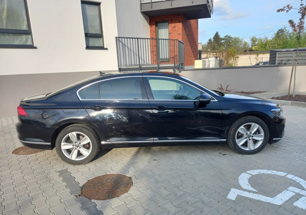 Volkswagen Passat cena 84900 przebieg: 138000, rok produkcji 2020 z Warszawa małe 781